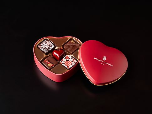 ザ・リッツ・カールトン東京 オリジナルチョコレート ハート型缶入り